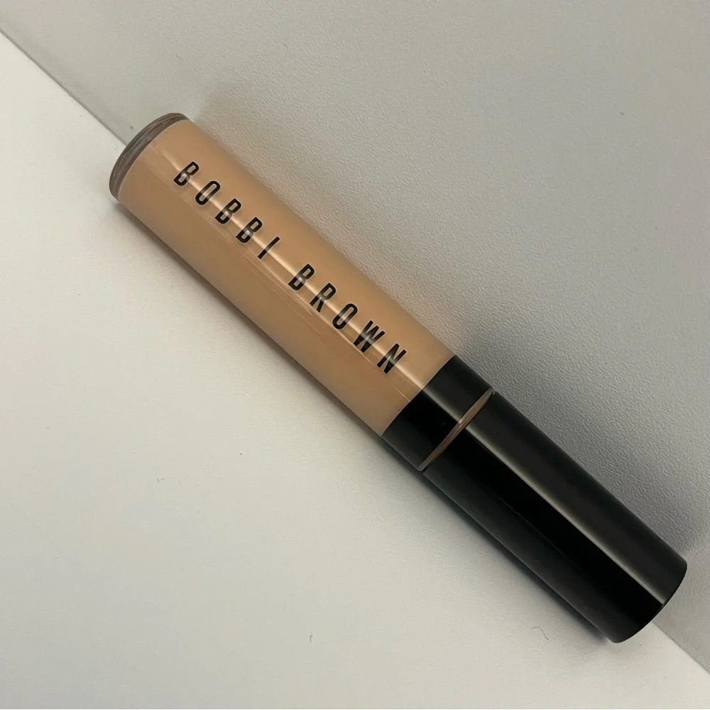Bobbi Brown Skin Full Cover Concealer, shade Sand